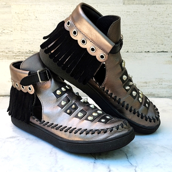 EUC COACH LEATHER ROCCASIN CUT OUT SNEAKERS - Picture 2 of 13